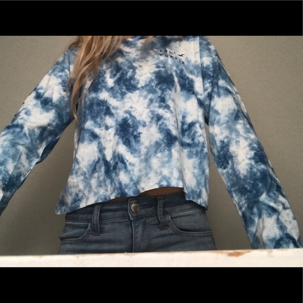 Hollister top